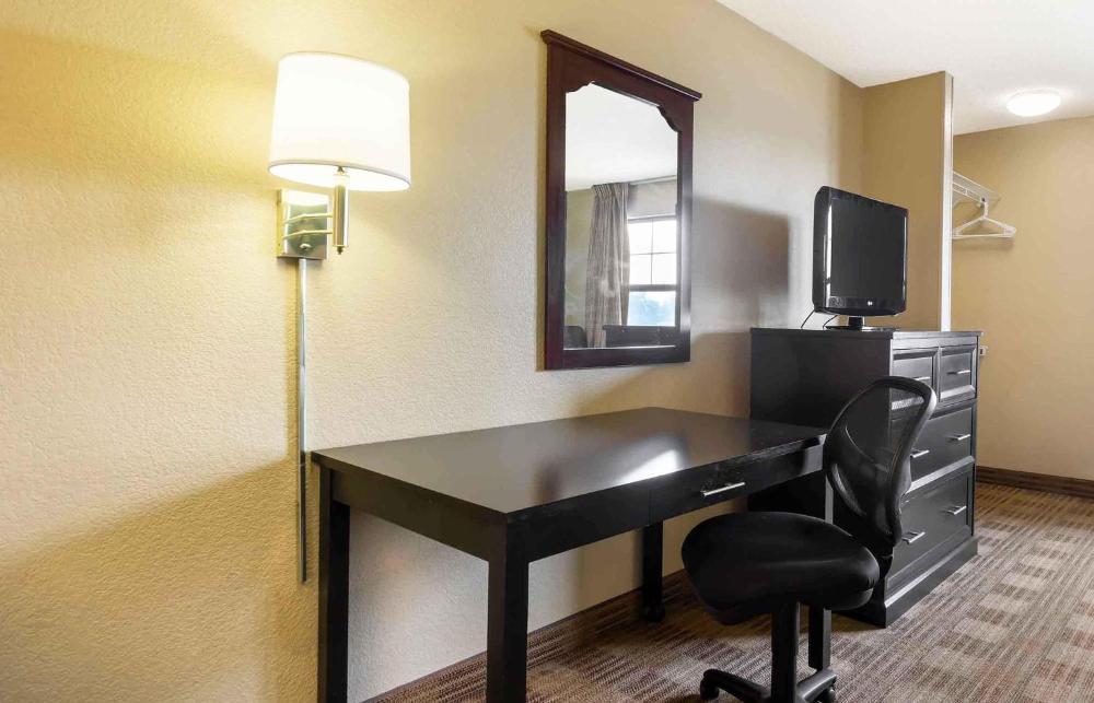 Studio with 2 Double Beds - Non-Smoking interior